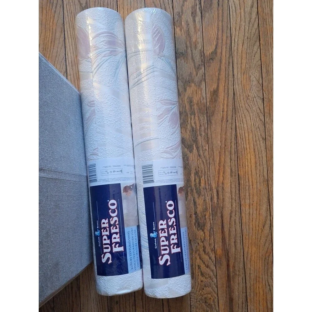 Vintage Super Fresco Textured Floral Wallpaper Roll in Pale Pink and Cream